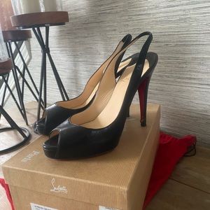 38.5 size Christian Louboutin heel